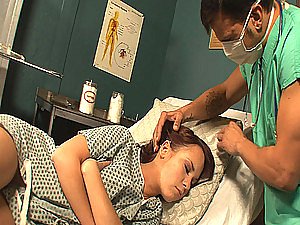 Bẩn phụ khoa Bonking một pacient Trong giấc ngủ của cô