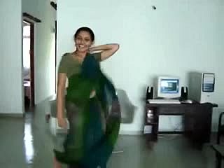 Cute Indian dancer gets as a result hot to this man
