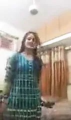 Pure Pakistani Enactment Female parent Shows Herself Insusceptible to Blear